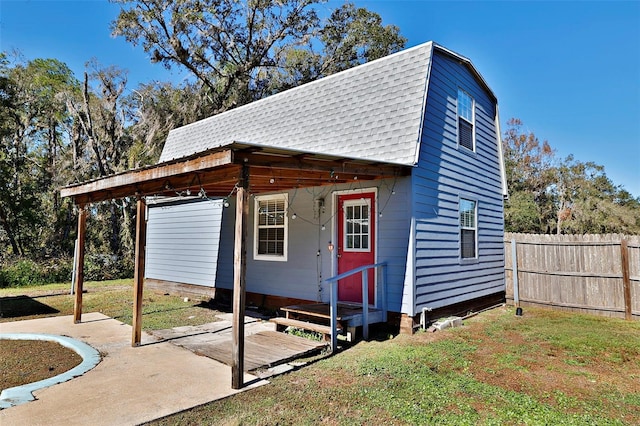 exterior space with a yard