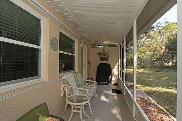 view of patio / terrace featuring a grill and covered porch