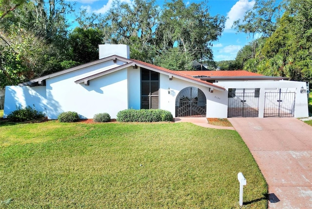 view of front of house with a front yard