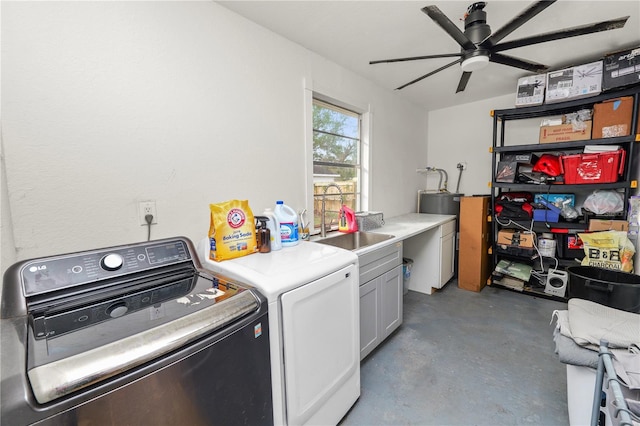 210 Wilder Rd, Lakeland, FL 33809 - laundry area with separate washer and dryer, ceiling fan, sink, and cabinets