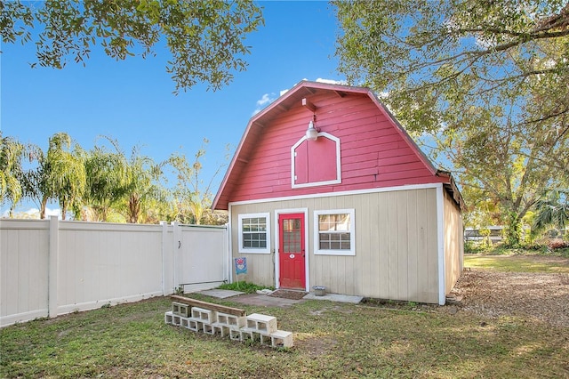 view of outbuilding