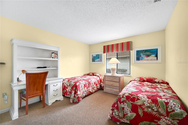 4241 Oak Loop Unit 36, Mulberry, FL 33860 - carpeted bedroom featuring a textured ceiling
