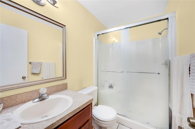 4241 Oak Loop Unit 36, Mulberry, FL 33860 - bathroom featuring vanity, toilet, and a shower with shower door