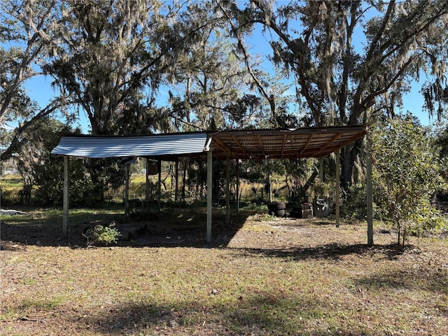 view of yard featuring a carport