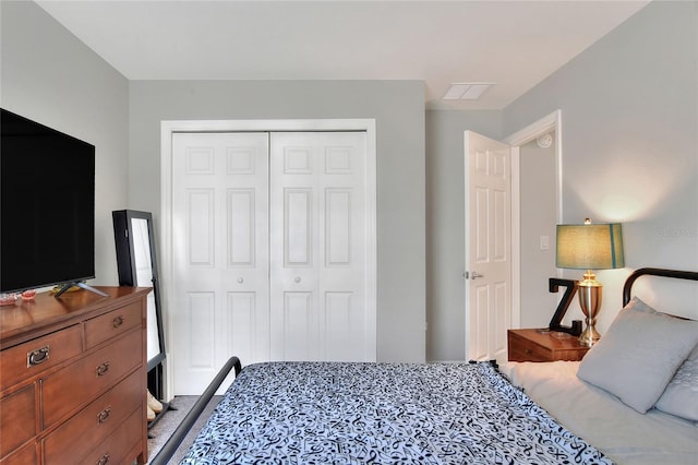 bedroom featuring a closet