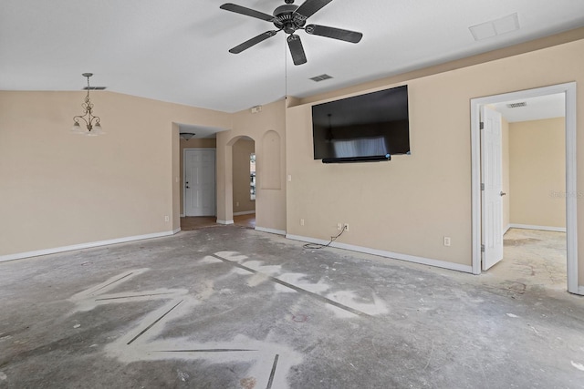 spare room featuring ceiling fan