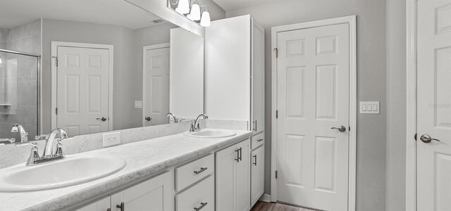 3146 Laurel Oak Ln, Winter Haven, FL 33884 - bathroom with a shower stall and double vanity