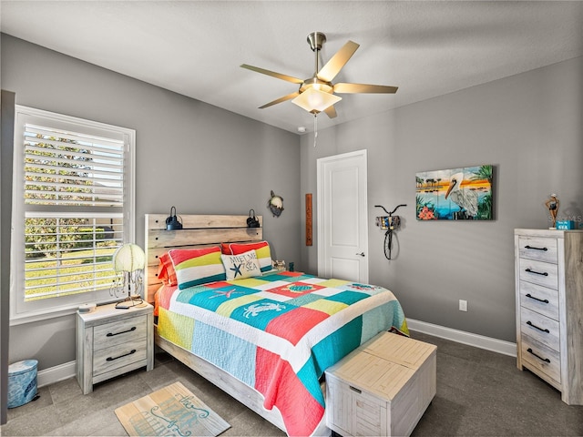 bedroom with ceiling fan