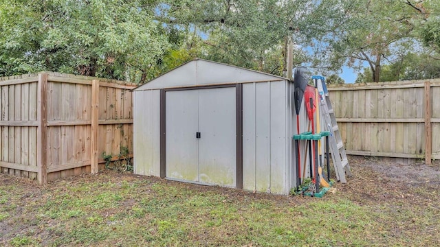 view of outbuilding