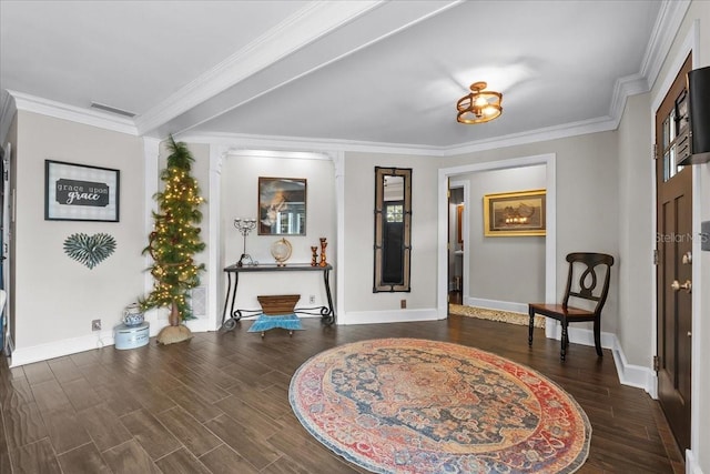 entryway with crown molding