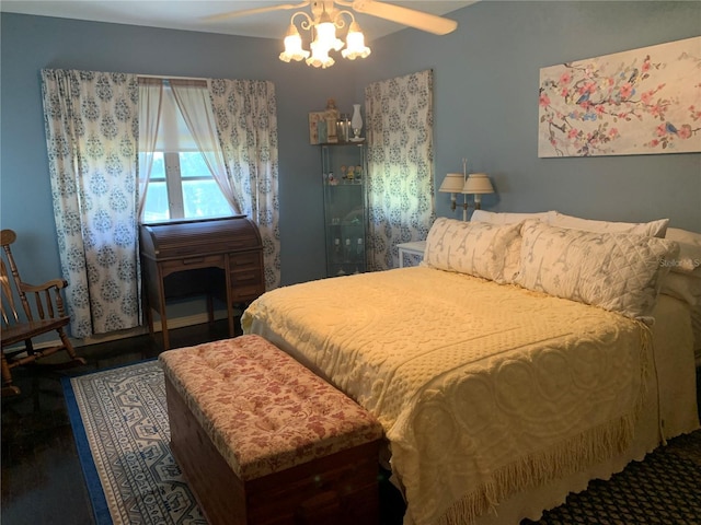 bedroom featuring ceiling fan