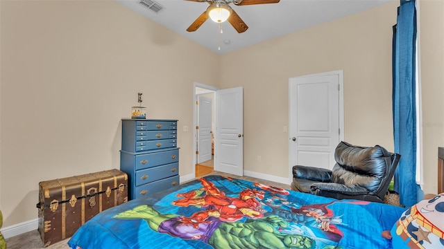 bedroom featuring ceiling fan