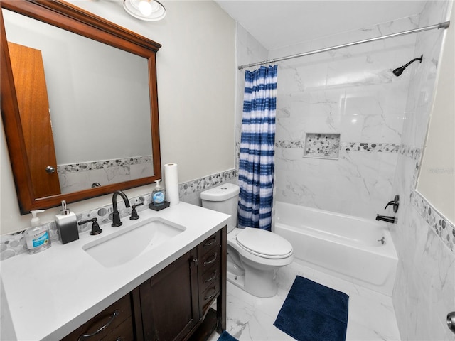 full bathroom featuring shower / tub combo with curtain, vanity, and toilet