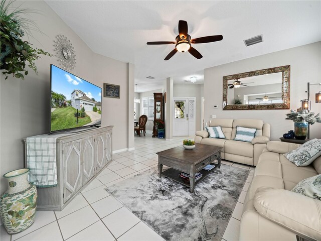 Listing photo 3 for 4463 Pebble Pointe Dr, Lakeland FL 33813