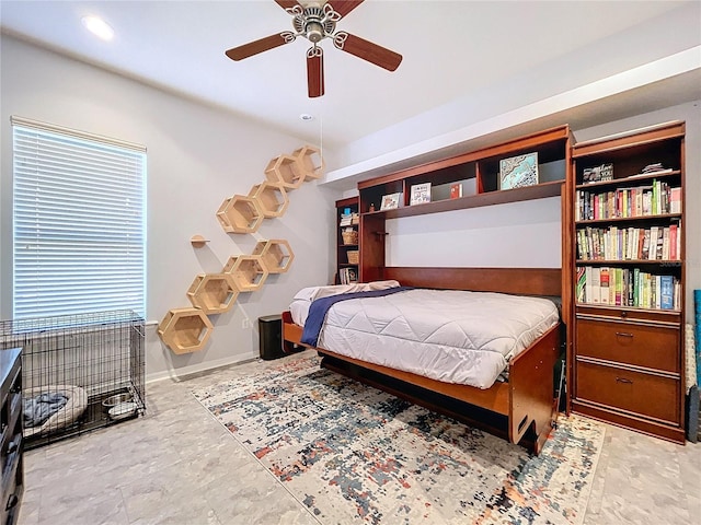 bedroom with ceiling fan