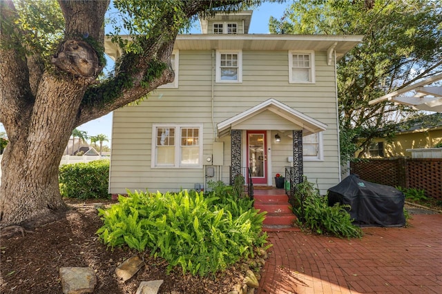 view of front of house