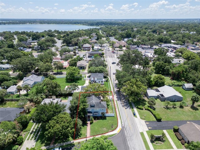 2016 Seminole Trl, Lakeland, FL 33803 - aerial perspective of suburban area featuring property boundaries highlighted and a large body of water