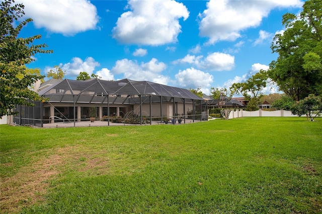 view of yard with a lanai