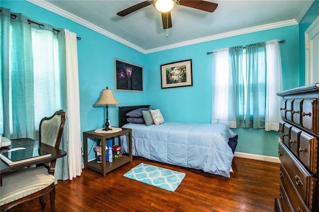 424 S Elm Rd, Lakeland, FL 33801 - bedroom featuring crown molding, ceiling fan, and dark hardwood / wood-style flooring