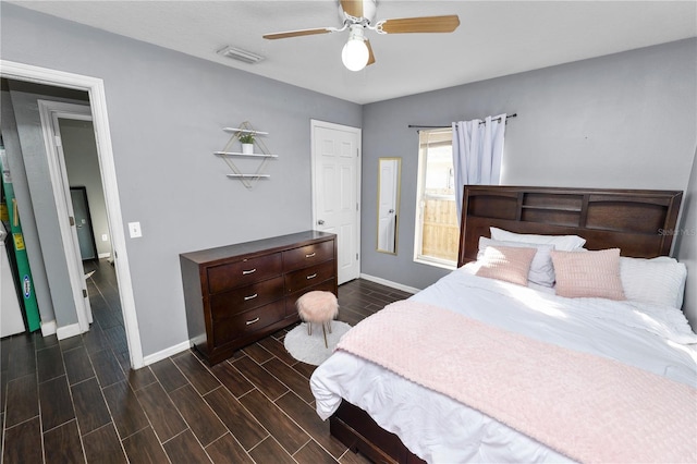 bedroom featuring ceiling fan