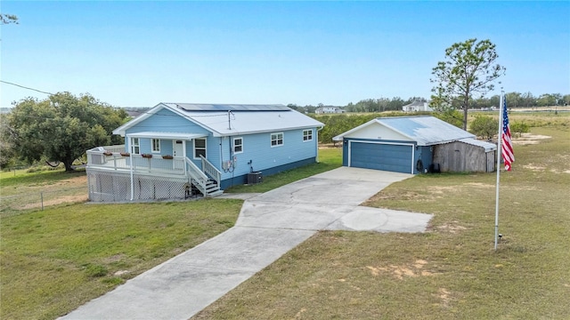 view of front of house featuring a front yard and a porch