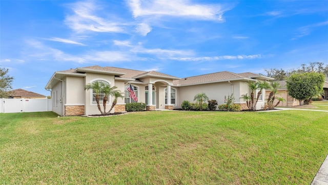 view of front of house featuring a front yard