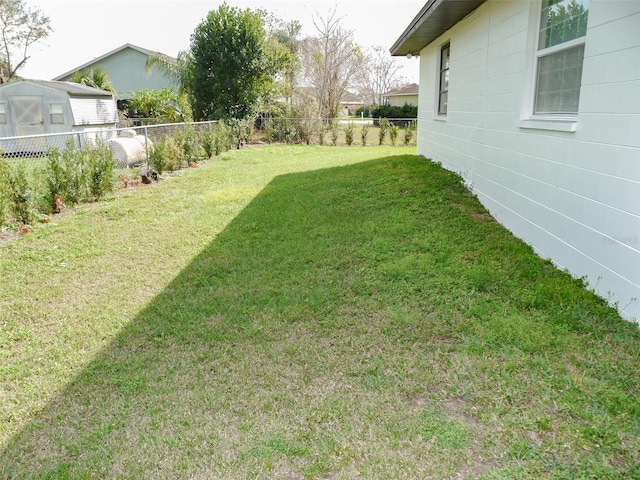 2111 Groveglen Ln S, Lakeland, FL 33813 - view of yard featuring a fenced backyard