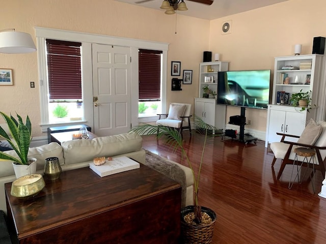 1919 W N A St, Tampa, FL 33606 - living area featuring a ceiling fan, wood finished floors, and a healthy amount of sunlight