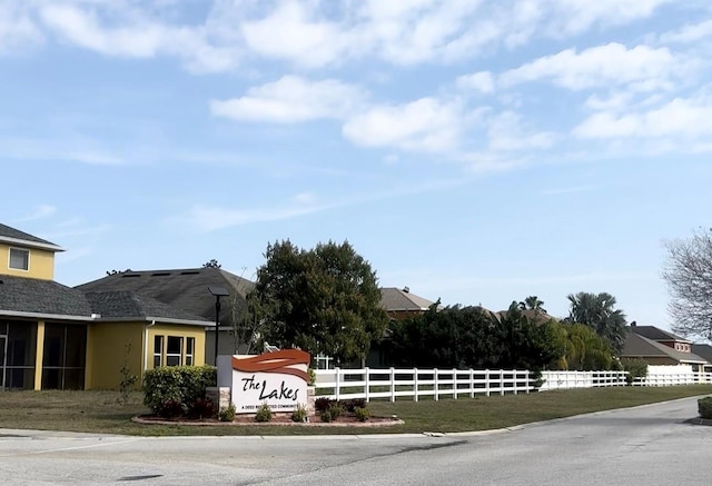 exterior space featuring fence