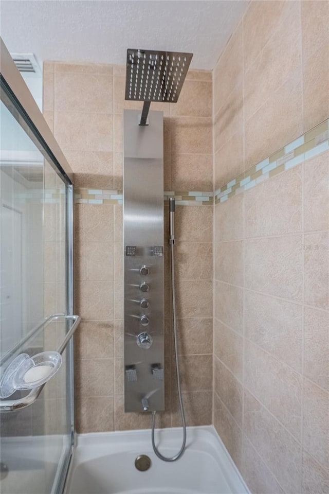 bathroom featuring shower / bathing tub combination