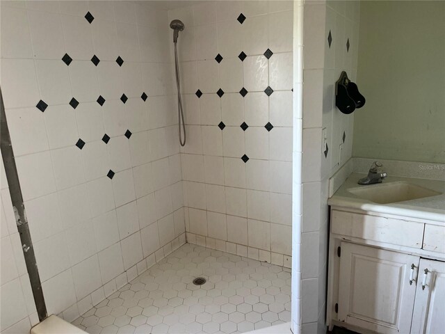 330 Callitris Ave, Polk City, FL 33868 - bathroom with a stall shower and vanity