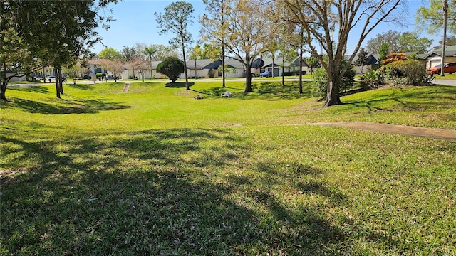 view of yard with a residential view