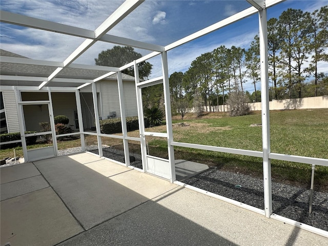 view of unfurnished sunroom