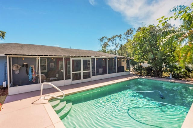 4643 1st St NW, Lakeland, FL 33810 - outdoor pool with a sunroom and a patio