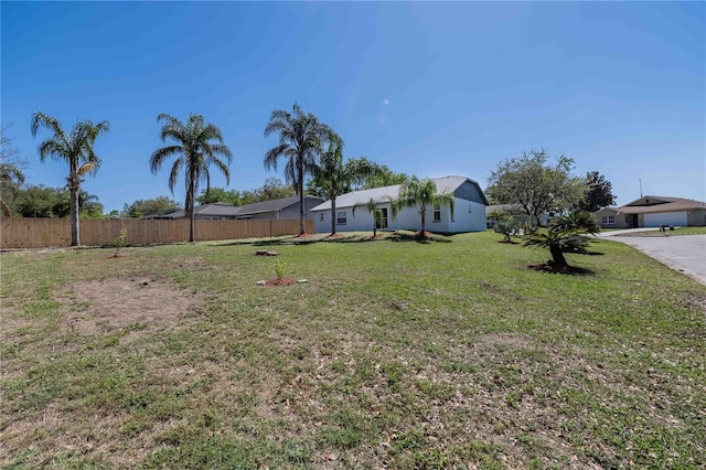 view of yard featuring fence