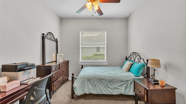 bedroom featuring carpet and a ceiling fan