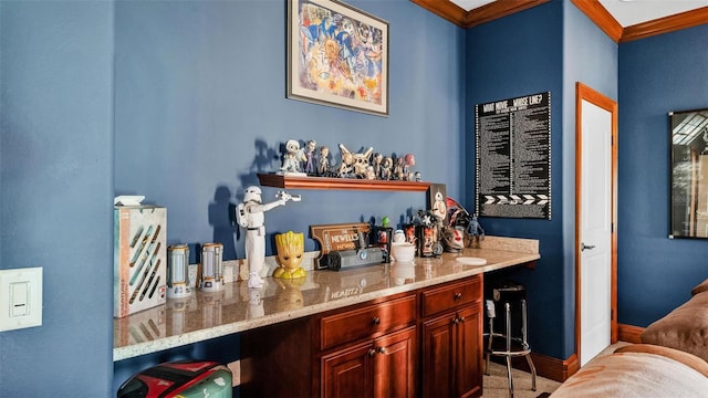 bar featuring baseboards and ornamental molding