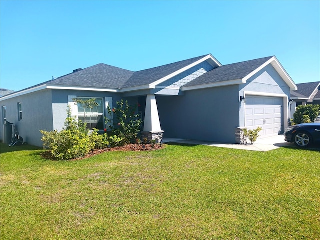 view of front of house featuring a front lawn, a garage, roof with shingles, and stucco siding