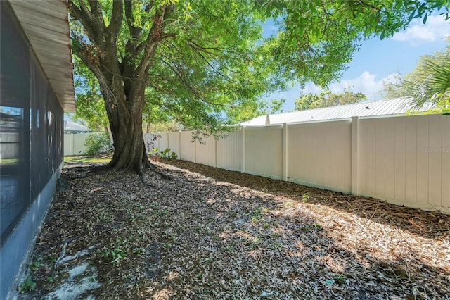 view of yard featuring a fenced backyard