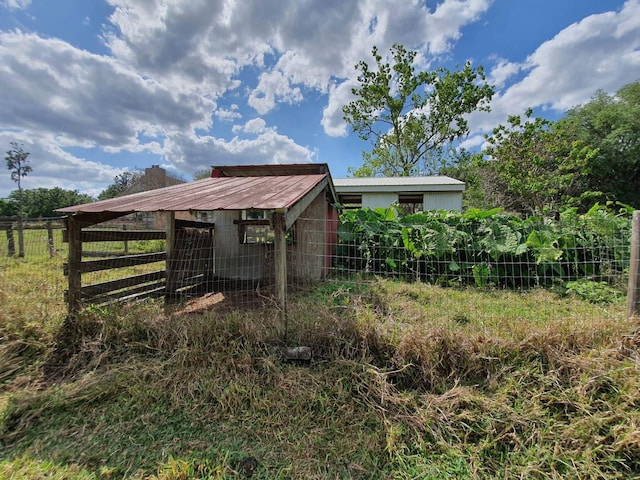 8922 Pritcher Rd, Lithia, FL 33547 - view of yard featuring exterior structure and an outdoor structure