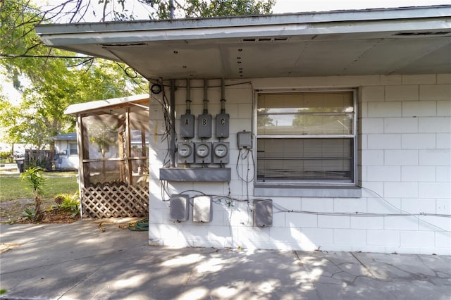 658, 660, 662 24th St NW, Winter Haven, FL 33880 - view of doorway to property