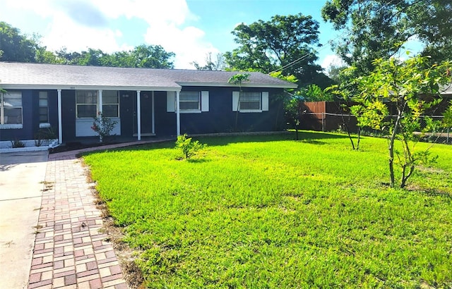 1024 31st St NW, Winter Haven, FL 33881 - view of front of property featuring roof with shingles