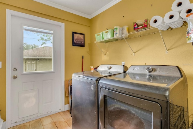202 Saint Lucie Rd, Winter Haven, FL 33884 - laundry room with independent washer and dryer, crown molding, and baseboards