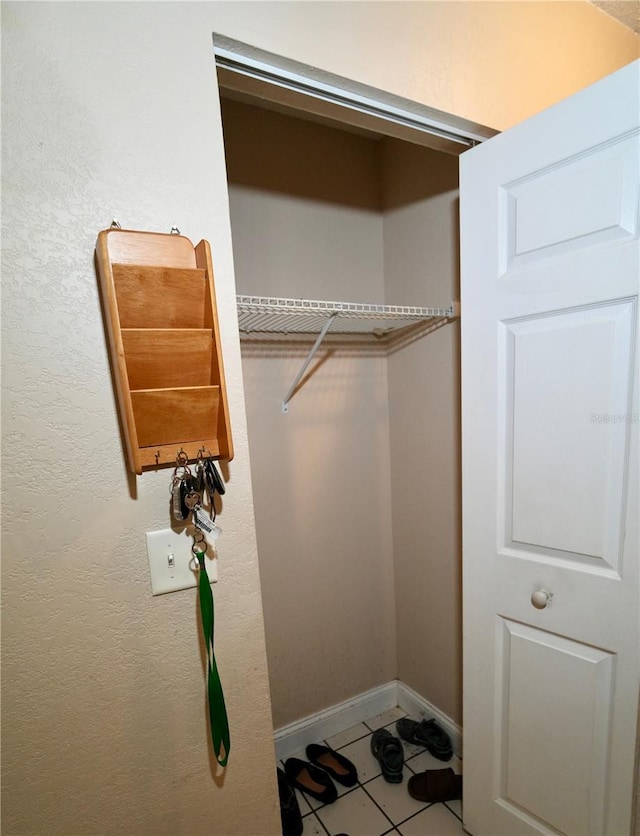 1618 Crystalview Trl, Lakeland, FL 33801 - view of closet