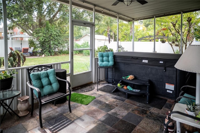 811 W Heron Pl, Winter Haven, FL 33884 - sunroom / solarium featuring a hot tub and ceiling fan