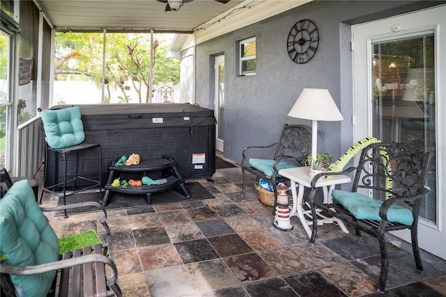 811 W Heron Pl, Winter Haven, FL 33884 - sunroom / solarium with a jacuzzi