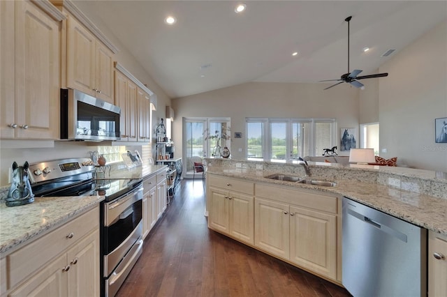 3450 Turnberry Dr, Lakeland, FL 33803 - photo 5