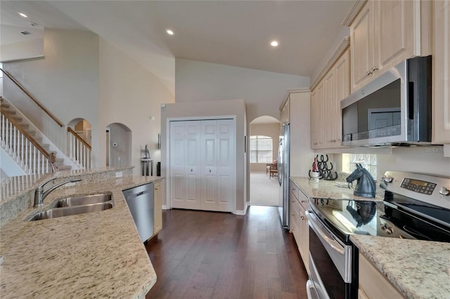 3450 Turnberry Dr, Lakeland, FL 33803 - photo 10