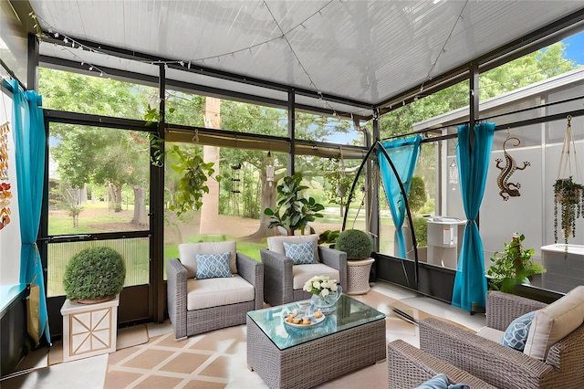2125 Wild Grape Pl, Riverview, FL 33578 - sunroom / solarium featuring outdoor lounge area