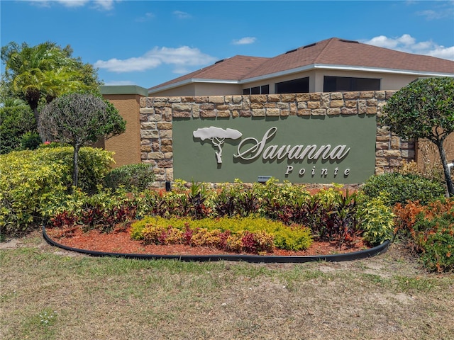 view of community / neighborhood sign